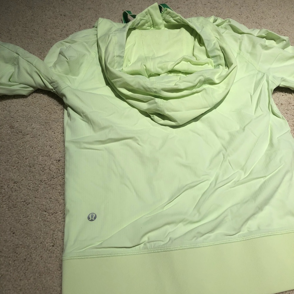 Lululemon jacket - Picture 5 of 8